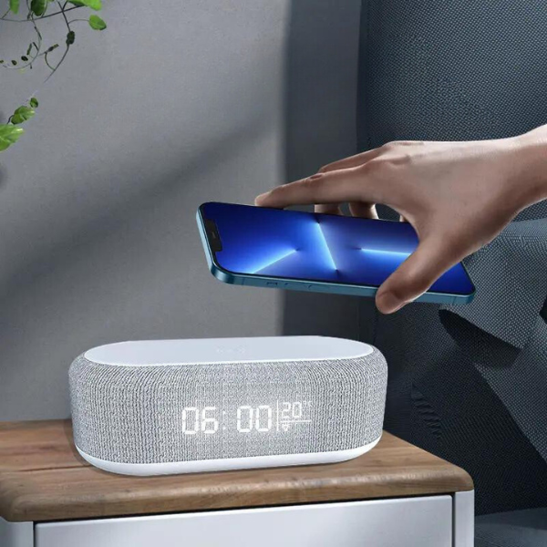 Alarm Clock With Magnetic Charger