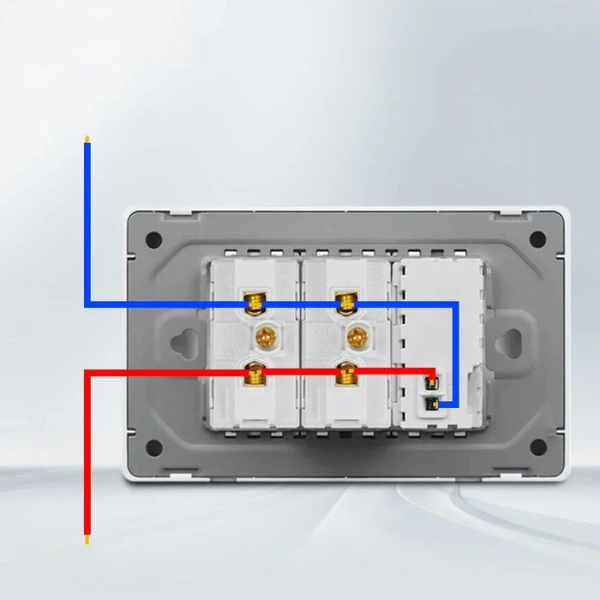 Switched Outlet with Type C Input